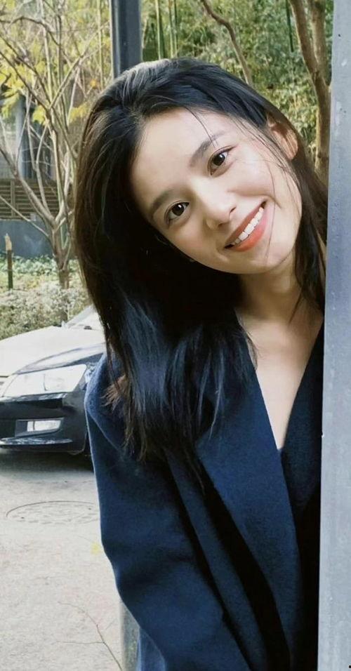 娱乐吃瓜张婧仪图片高清